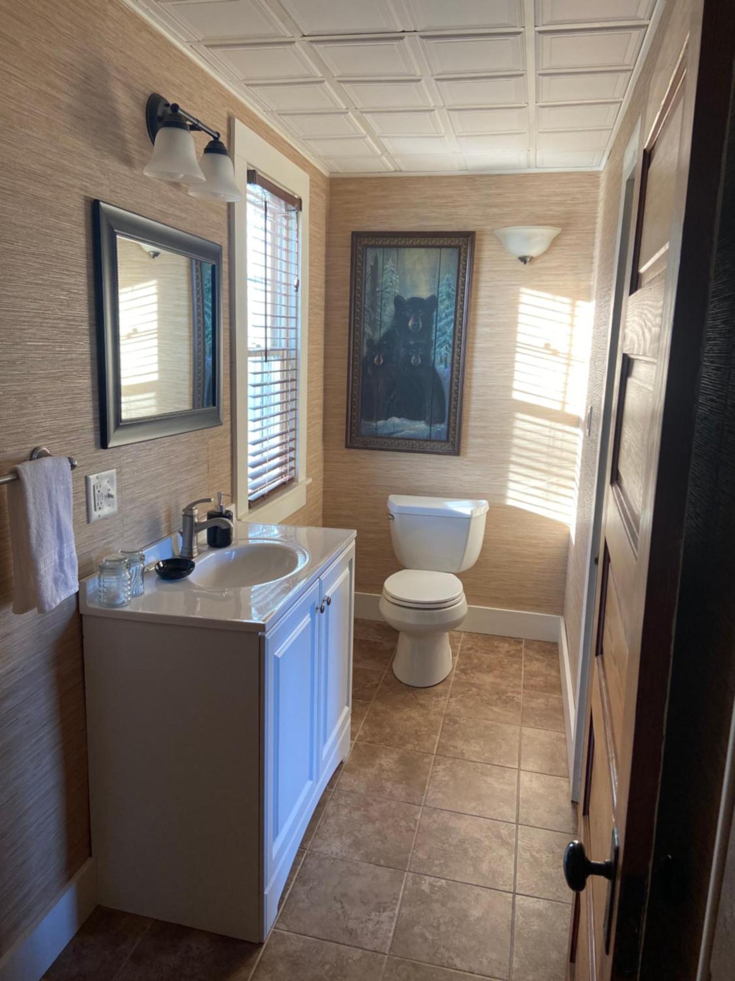 Tavern - Country Suite Newport Екстер'єр фото